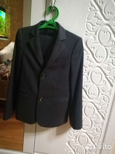 Школьные костюмы для мальчика 128 134 146 серый