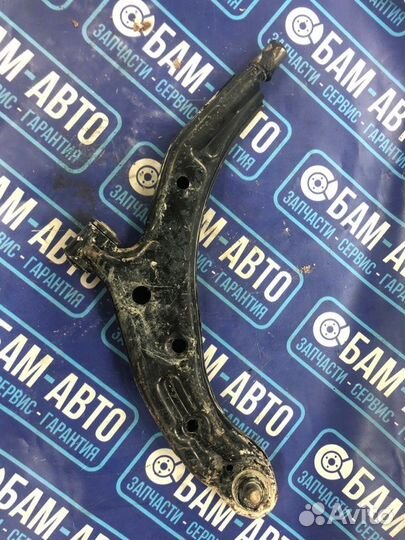 Рычаг подвески нижний передний левый Toyota