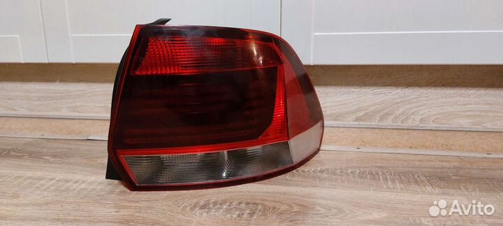 Фонарь задний правый volkswagen polo 2015-2020