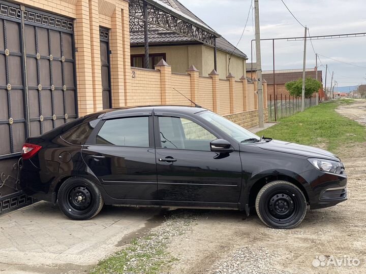 LADA Granta 1.6 МТ, 2022, 17 000 км