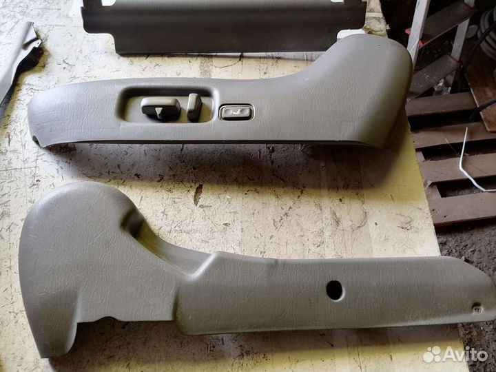 Запчасти на сидения lx470. Lc100