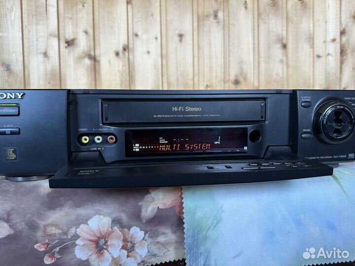 Видеомагнитофон Sony SLV-736EE