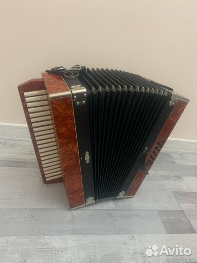 Гармонь осетинская