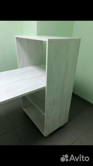 Письменный стол