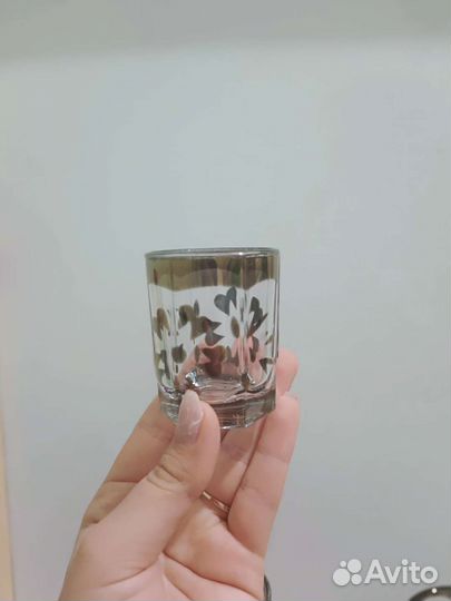 Графин с рюмками