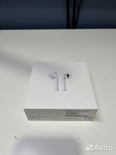 Apple AirPods 2