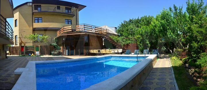 Комната 25 м², 1/3 эт.