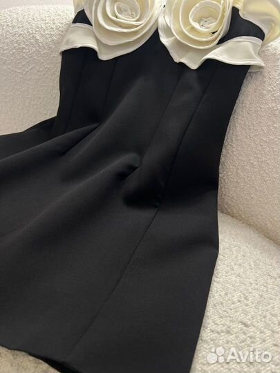 Платье Valentino