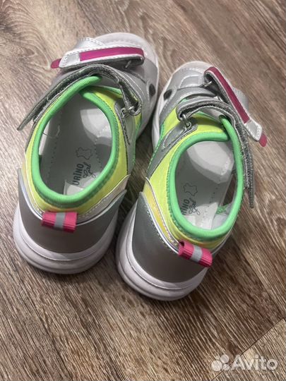 Сандалии босоножки 32