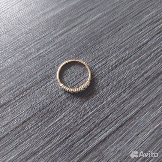 Продам золотое кольцо