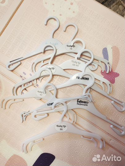 Вешалки детские