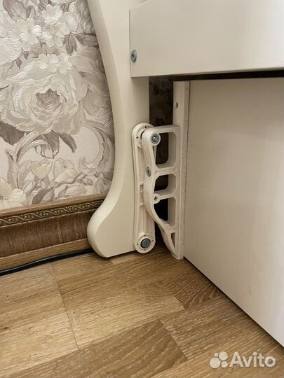 Детская кроватка с маятником Гандылян 