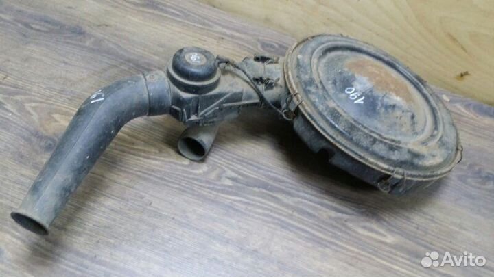 Корпус воздушного фильтра Volkswagen Golf MK3 ABD