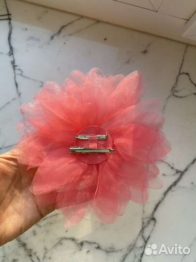 Цветок-брошь 