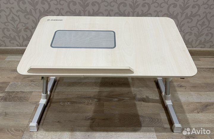Cтолик (подставка) для ноутбука с охлаждением