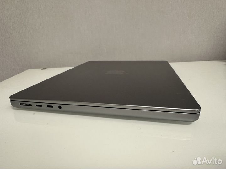 MacBook Pro 14 m1 16GB 512Gb SSD