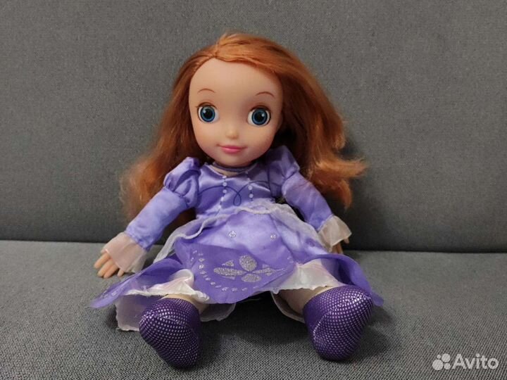 Кукла София