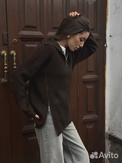 Свитер с боковой молнией