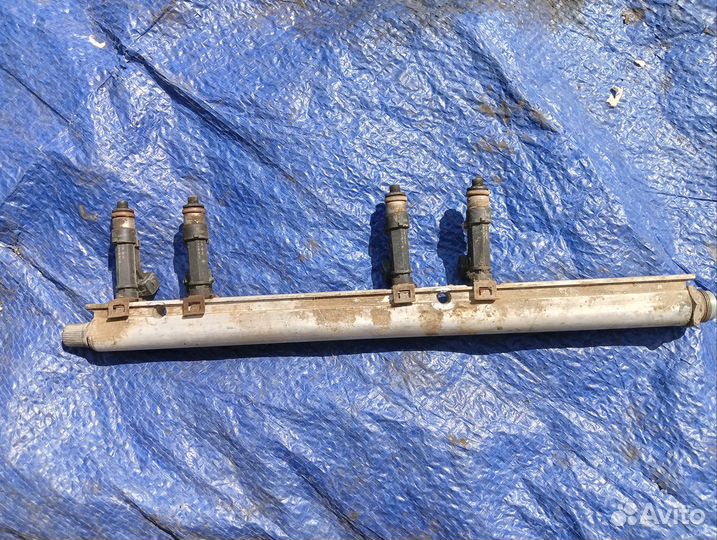 Топливная рампа с форсунками ваз 2114 1.5 8 кл