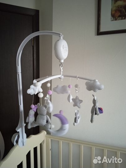 Мобиль для детской кроватки музыкальный