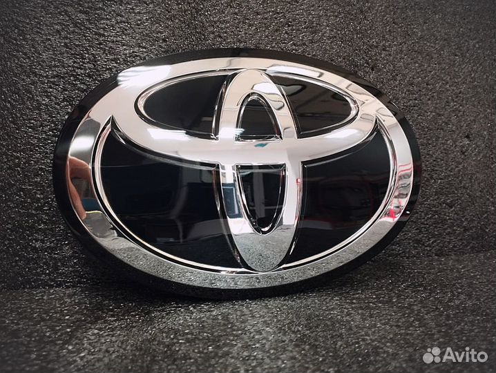 Эмблема в решетку Cruiser 200 с16г Штатная