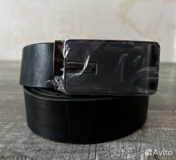 Мужской кожаный ремень