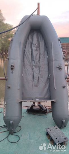 Лодка Cayman N285