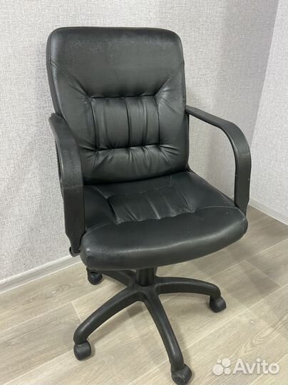 Компьютерное кресло