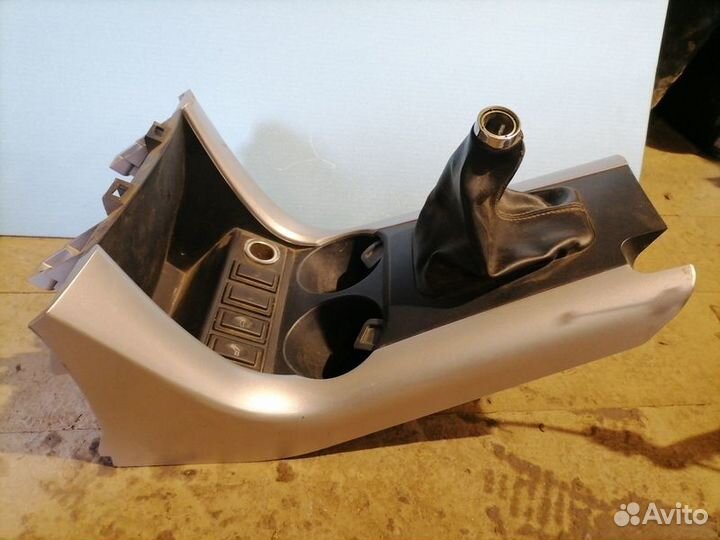 Консоль центральная Lifan X 60