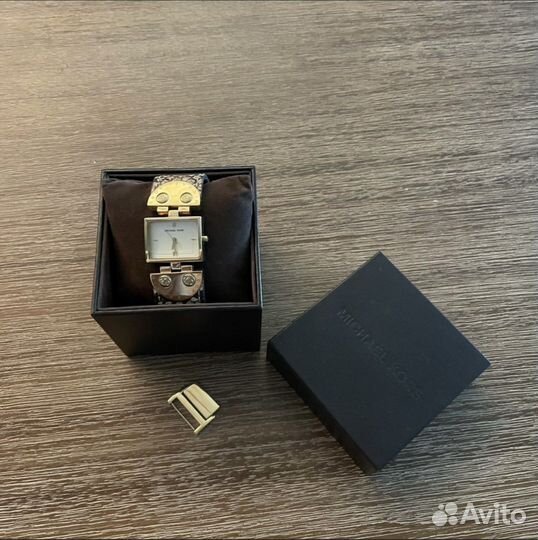 Часы Michael Kors stainless steel MK2114