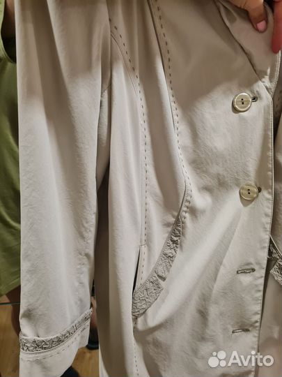 Плащ женский 60 размер