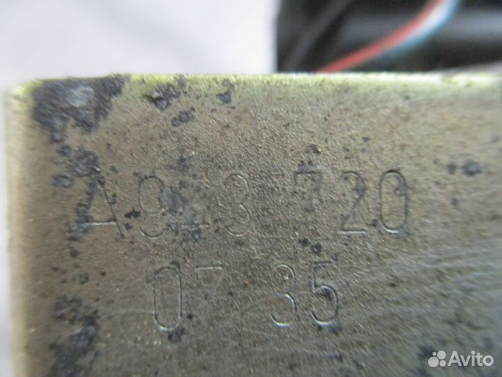 Замок двери правый Mercedes-Benz A9437200735