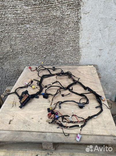 Проводка под торпедо Audi Q5 I 2.0 tfsi quattro