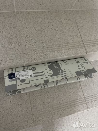 Рычаг на мерседес