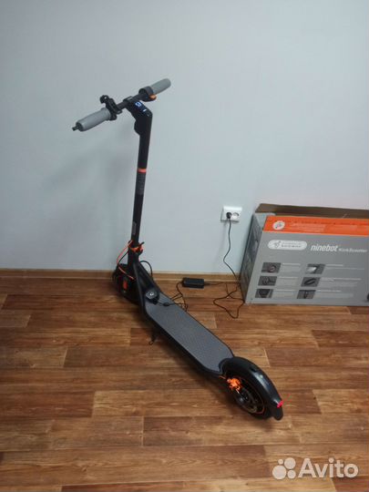 Самокат взрослый электрический бу