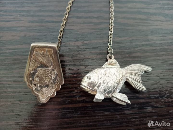 Рыбка подвесная на цепочке с зажимом