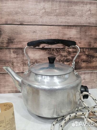 Электрочайник СССР с термовыключателем
