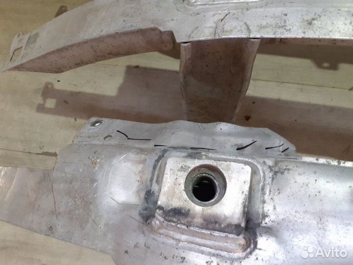 Усилитель переднего бампера Bmw 5 G30