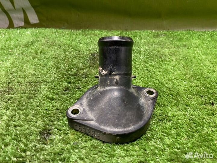 Корпус термостата Toyota Corolla NZE124 1NZ-FE