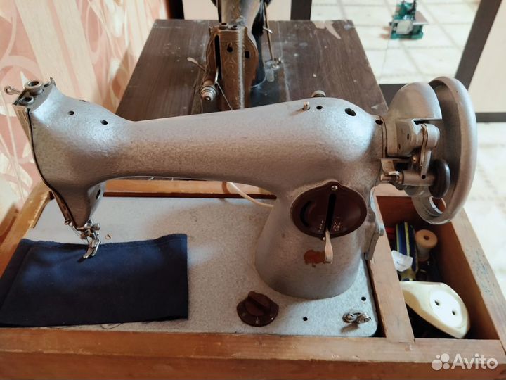 Швейная машинка