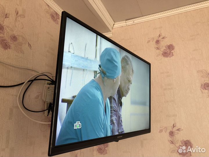 Телевизор SMART tv 32 дюйма