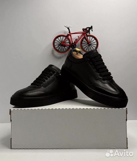 Кроссовки Armani