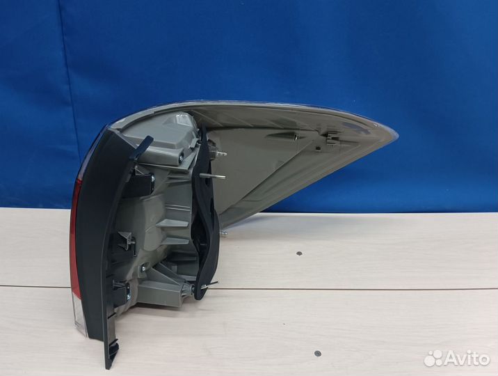 Фонарь левый Toyota Highlander 2 У40 2007-2013