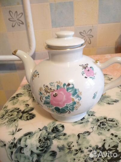 Чайник заварочный лфз СССР, кофейные чашки, блюдца