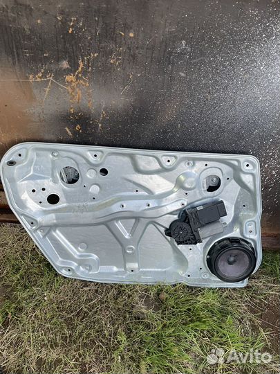 Стеклоподъёмник передний VW Passat B5