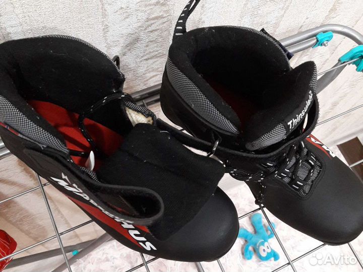 Лыжные ботинки