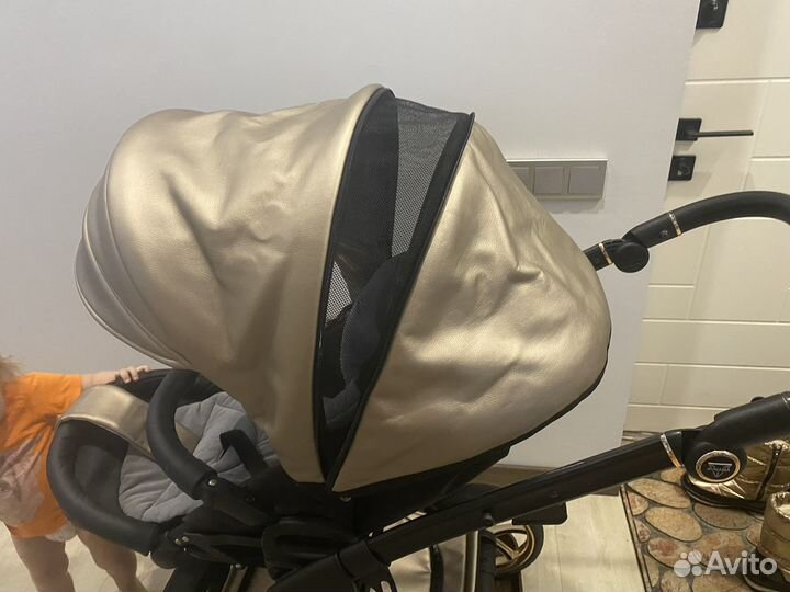 Коляска Junama 2 в 1 люлька и прогулочный блок