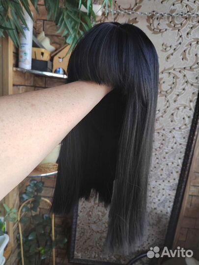 Парик черный до плеч. Новый