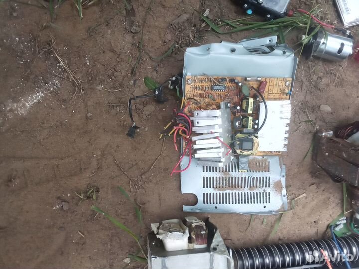 Много разной электронники