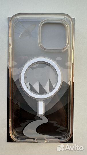 Чехол Spigen для iPhone 13 Pro Max